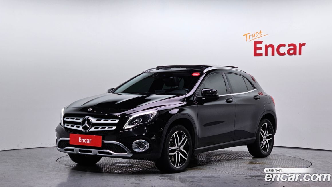 Mercedes-Benz GLA-Class 2019