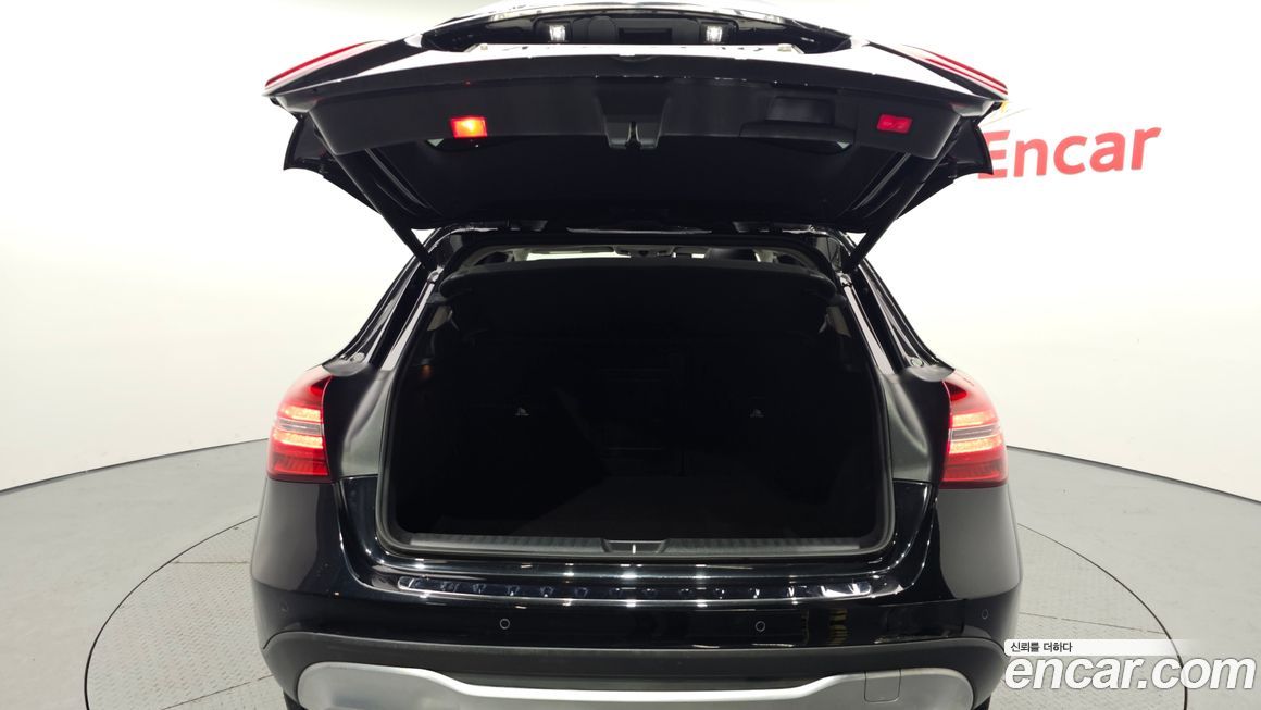 Mercedes-Benz GLA-Class 2019