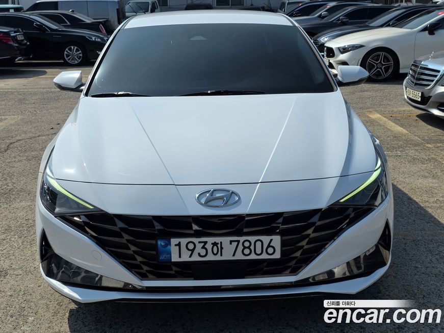Hyundai AVANTE 2022