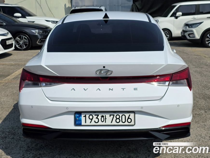 Hyundai AVANTE 2022