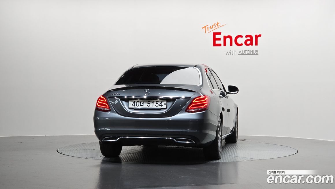 Mercedes-Benz C-Class 2017