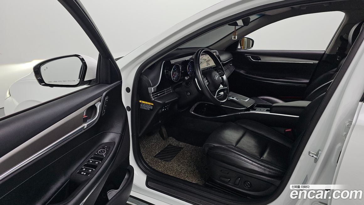 Hyundai Grandeur 2020