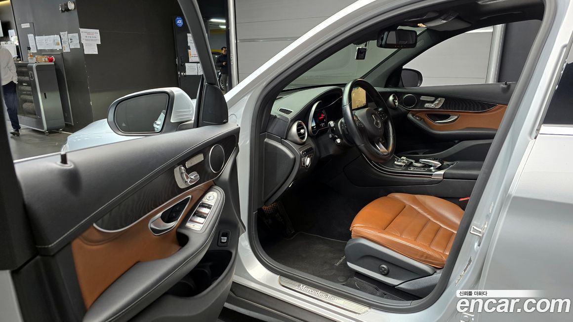 Mercedes-Benz GLC-Class 2016