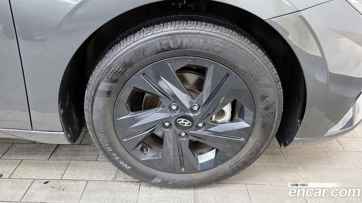 Hyundai AVANTE 2023