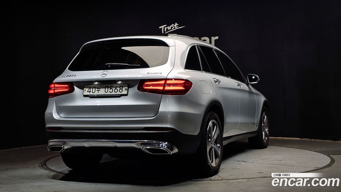 Mercedes-Benz GLC-Class 2016