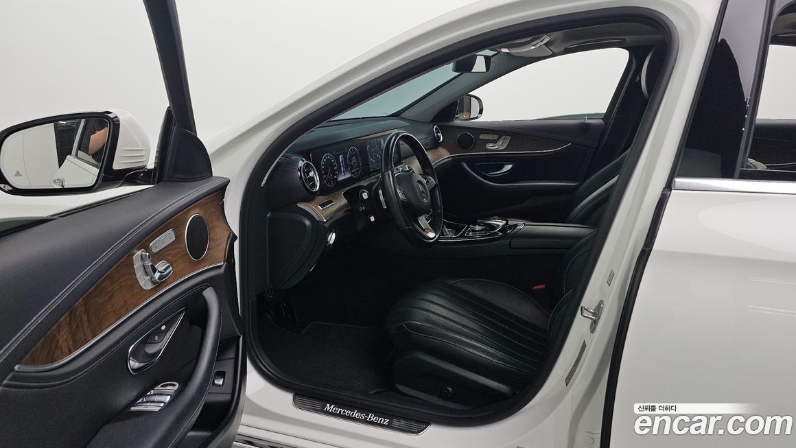 Mercedes-Benz E-Class 2017