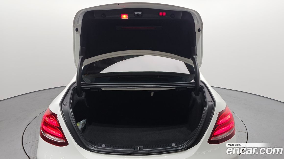 Mercedes-Benz E-Class 2017