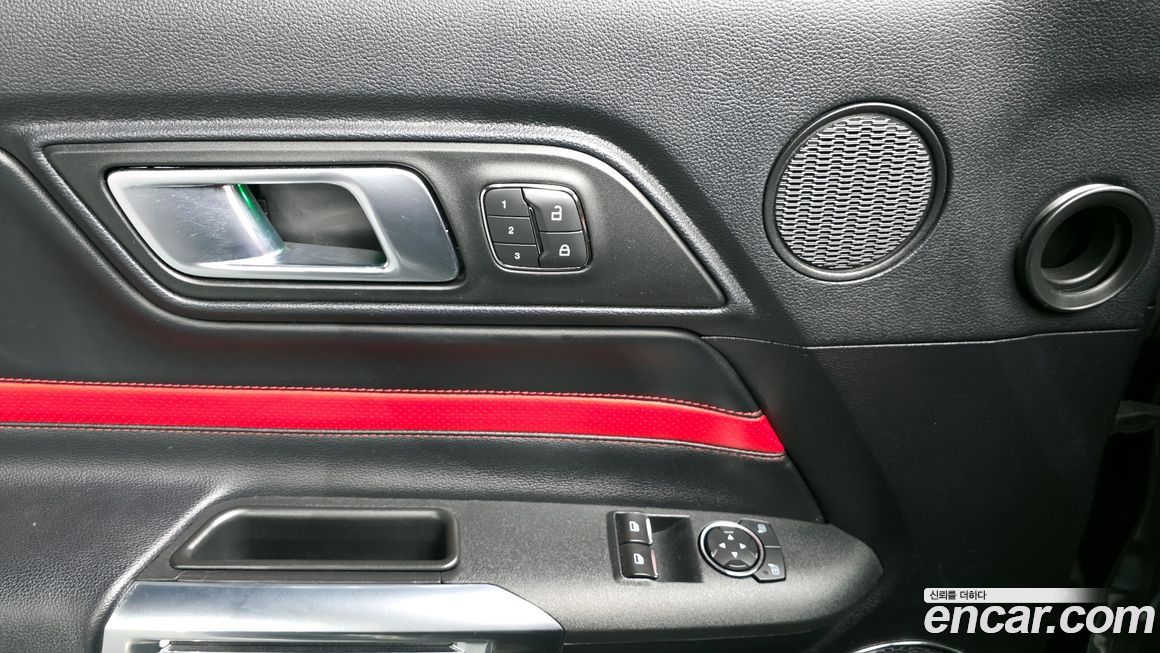 Ford Mustang 2019