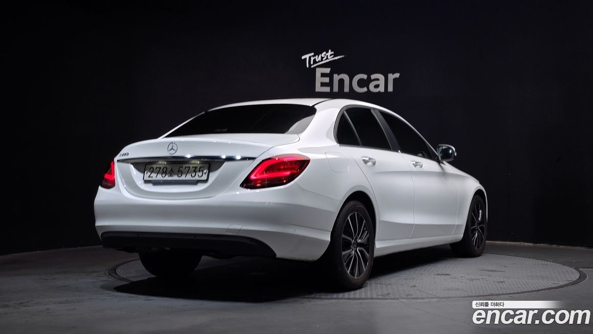 Mercedes-Benz C-Class 2019