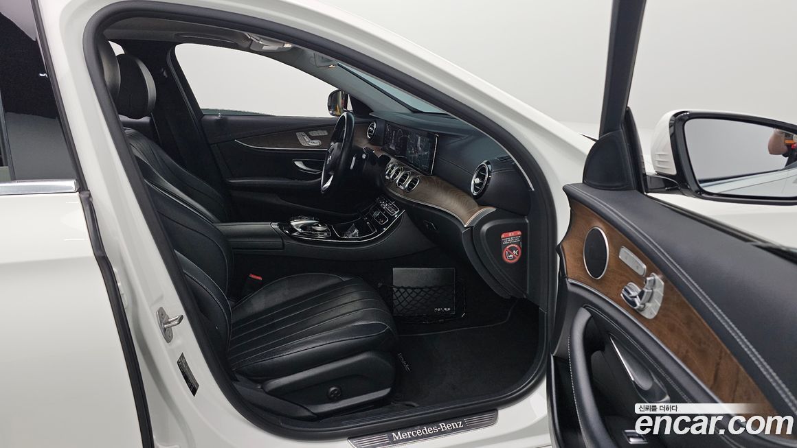 Mercedes-Benz E-Class 2017