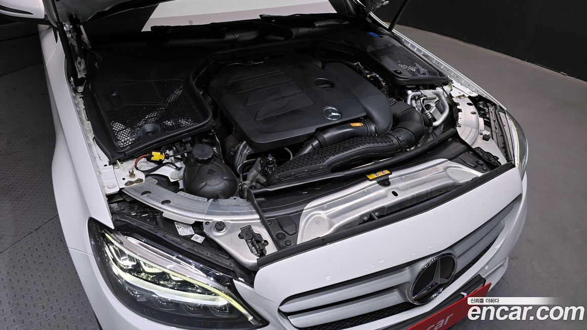 Mercedes-Benz C-Class 2019