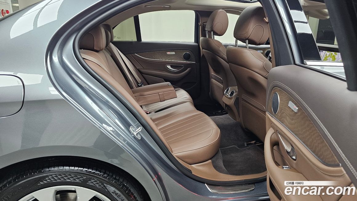 Mercedes-Benz E-Class 2017