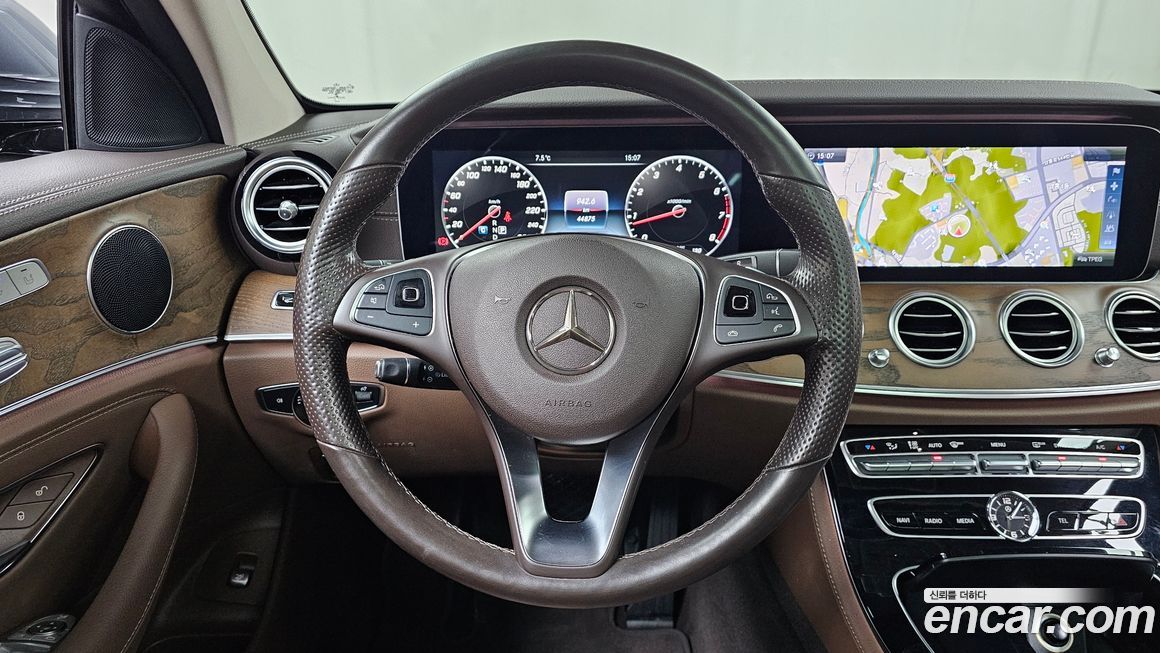 Mercedes-Benz E-Class 2017