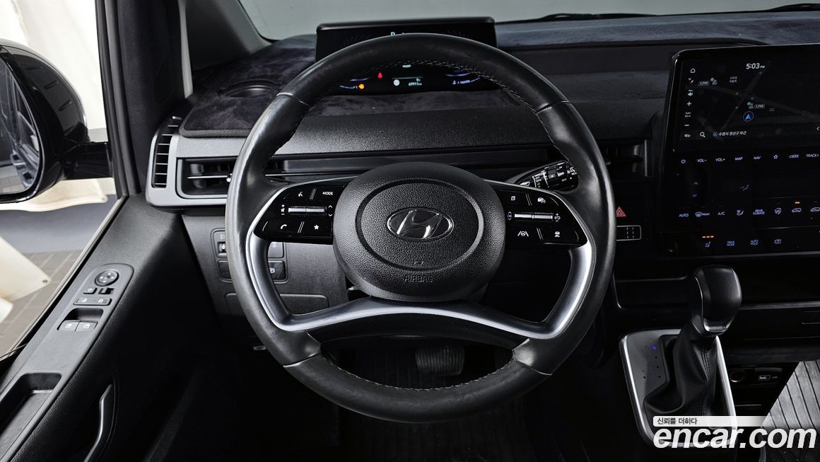 Hyundai Staria 2022