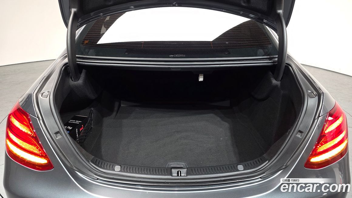 Mercedes-Benz E-Class 2019