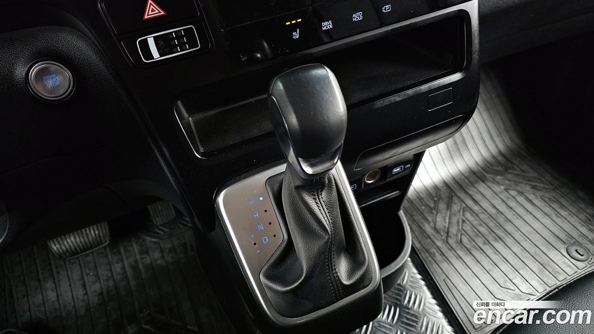 Hyundai Staria 2022