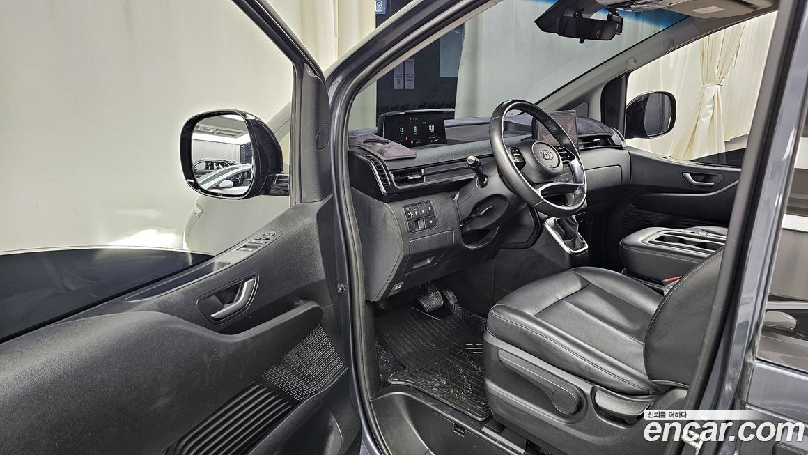 Hyundai Staria 2022