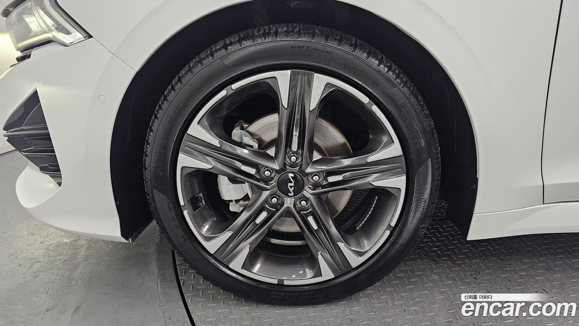 Kia K5 2023