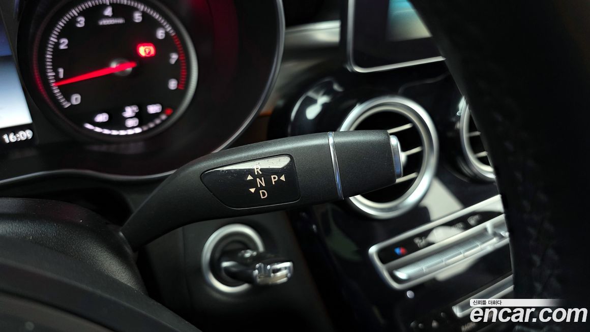 Mercedes-Benz GLC-Class 2019