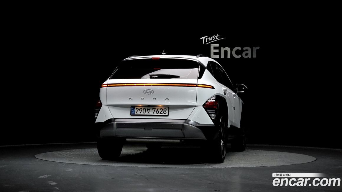 Hyundai Kona 2025