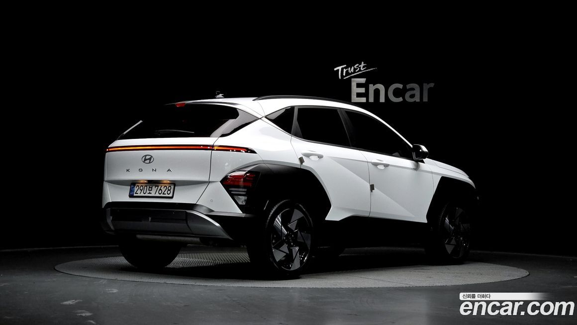 Hyundai Kona 2025
