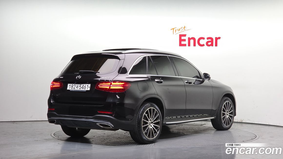 Mercedes-Benz GLC-Class 2019