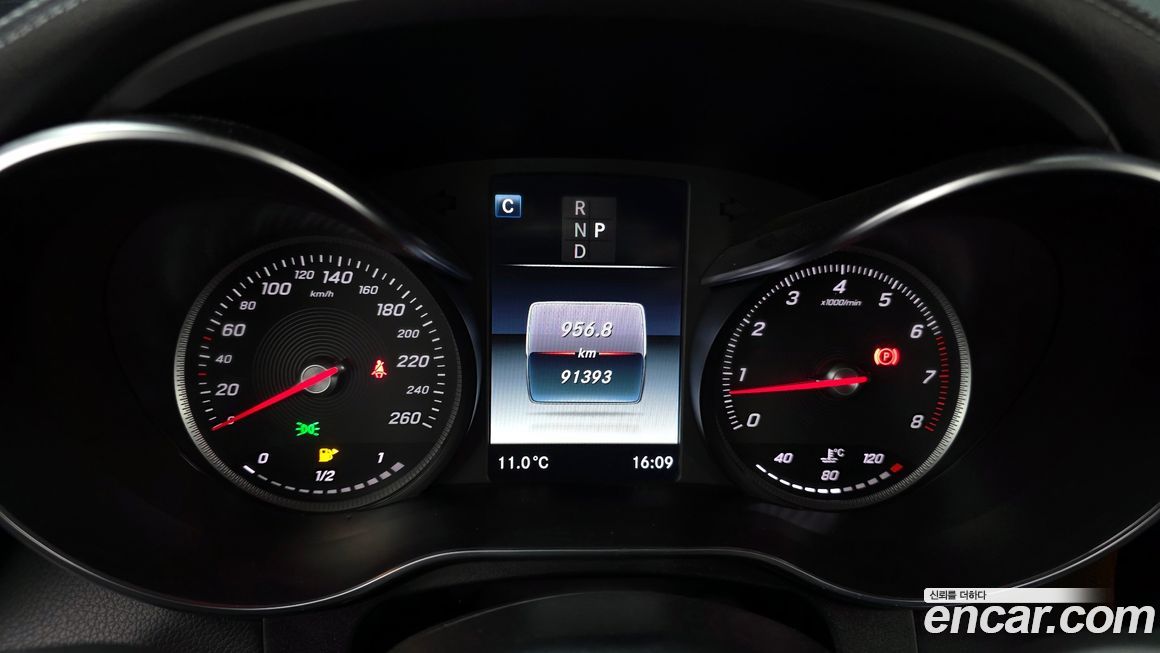 Mercedes-Benz GLC-Class 2019