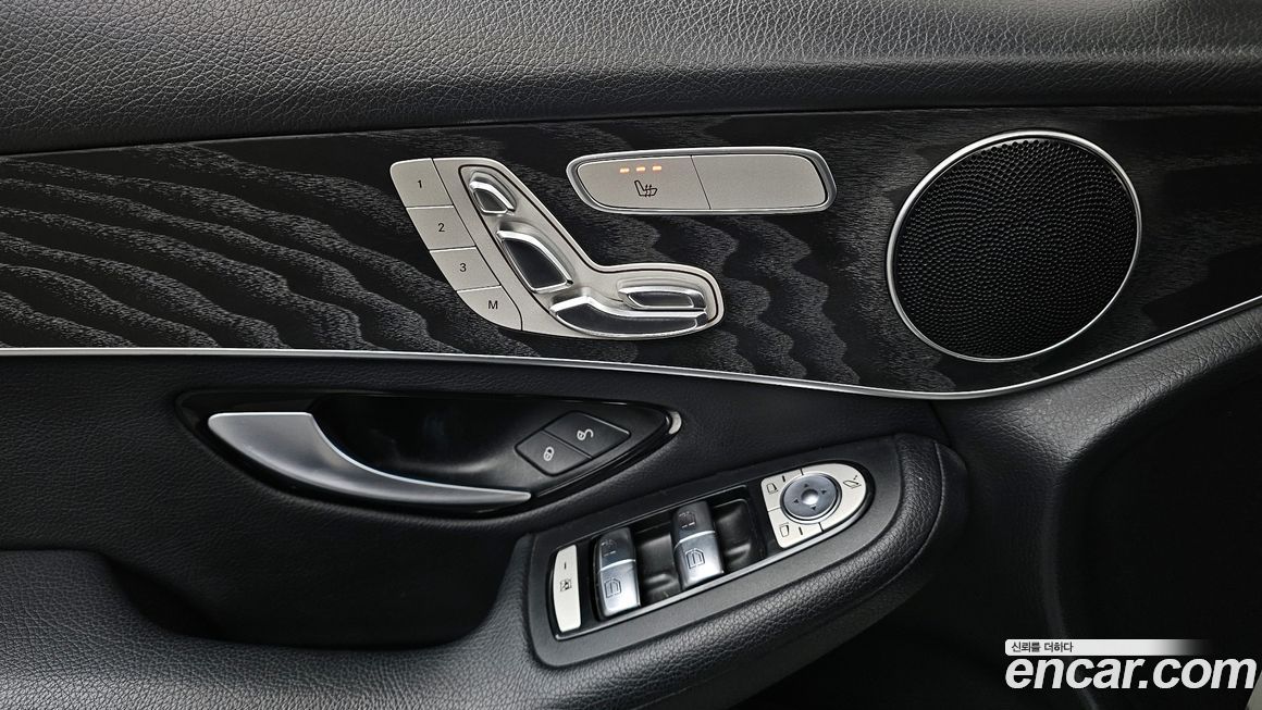 Mercedes-Benz GLC-Class 2019