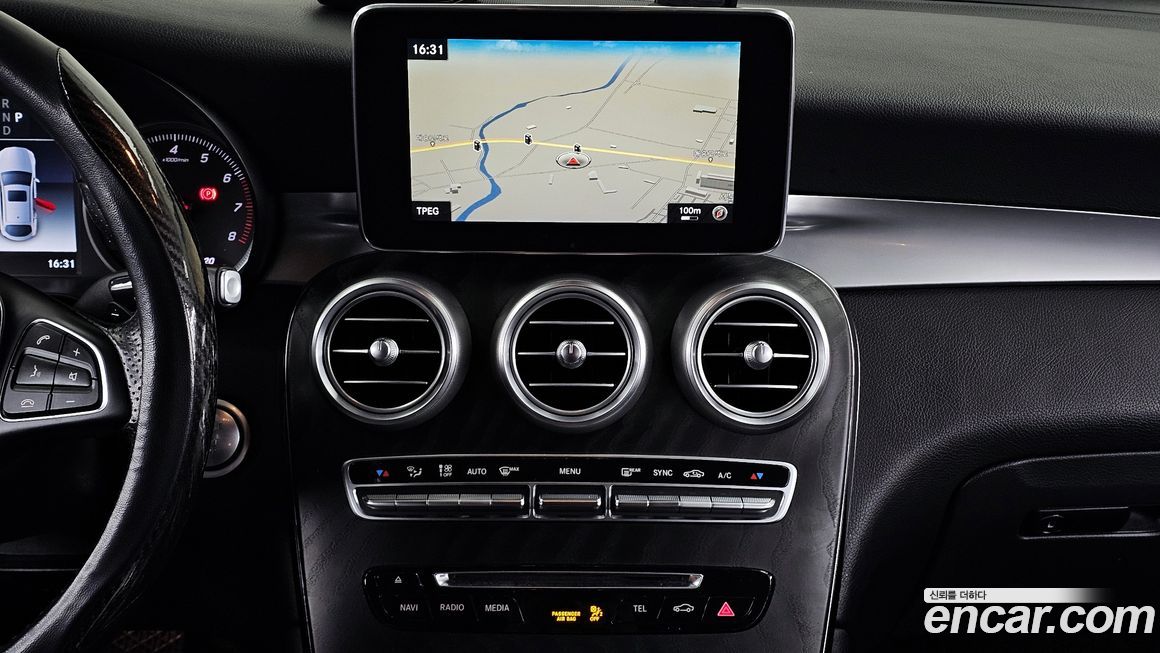 Mercedes-Benz GLC-Class 2019