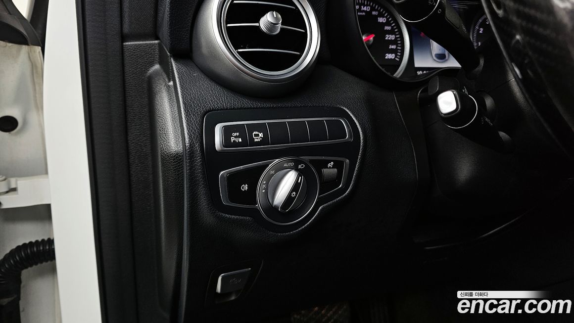 Mercedes-Benz GLC-Class 2019