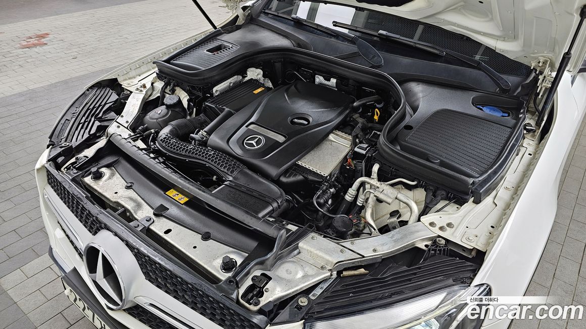 Mercedes-Benz GLC-Class 2019