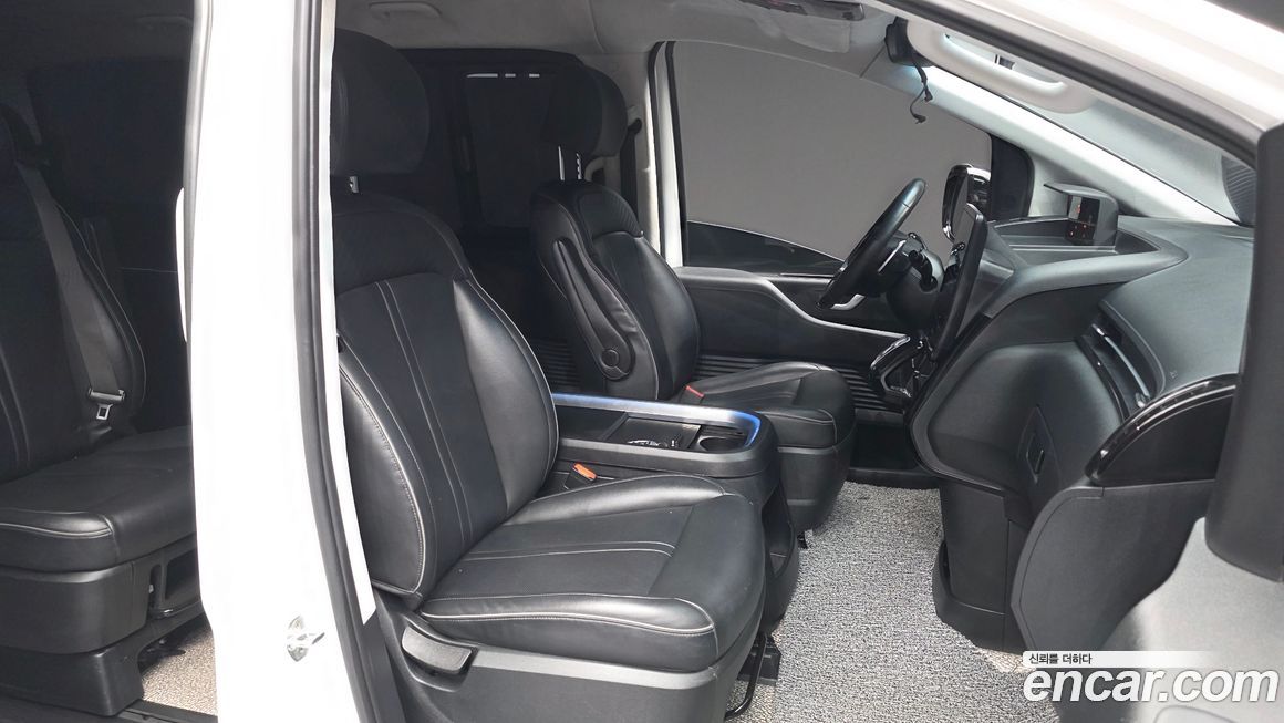 Hyundai Staria 2023