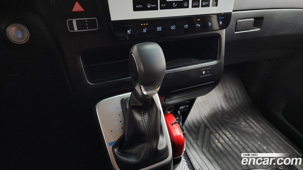 Hyundai Staria 2023