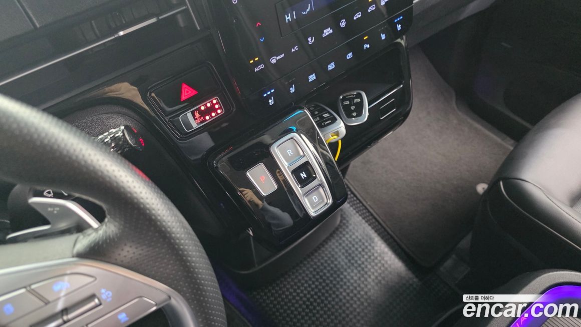 Hyundai Staria 2023