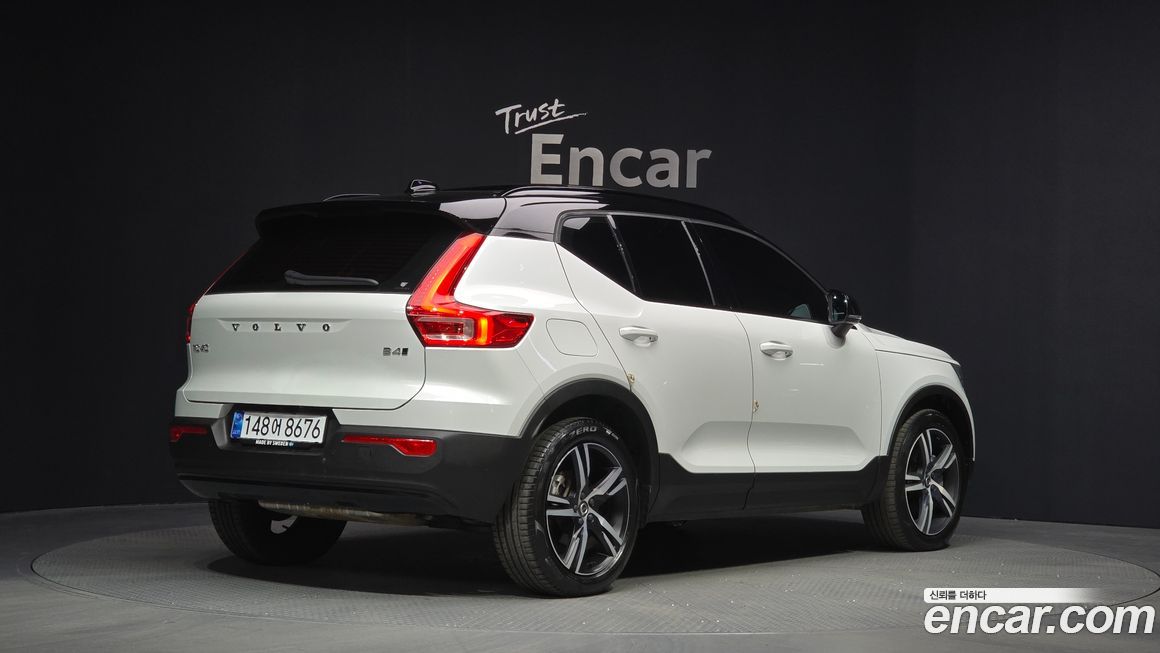 Volvo XC40 2021