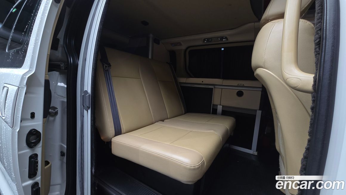 Hyundai Starex 2019
