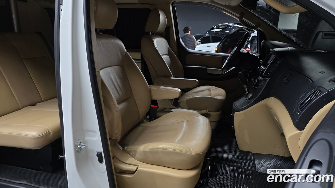Hyundai Starex 2019