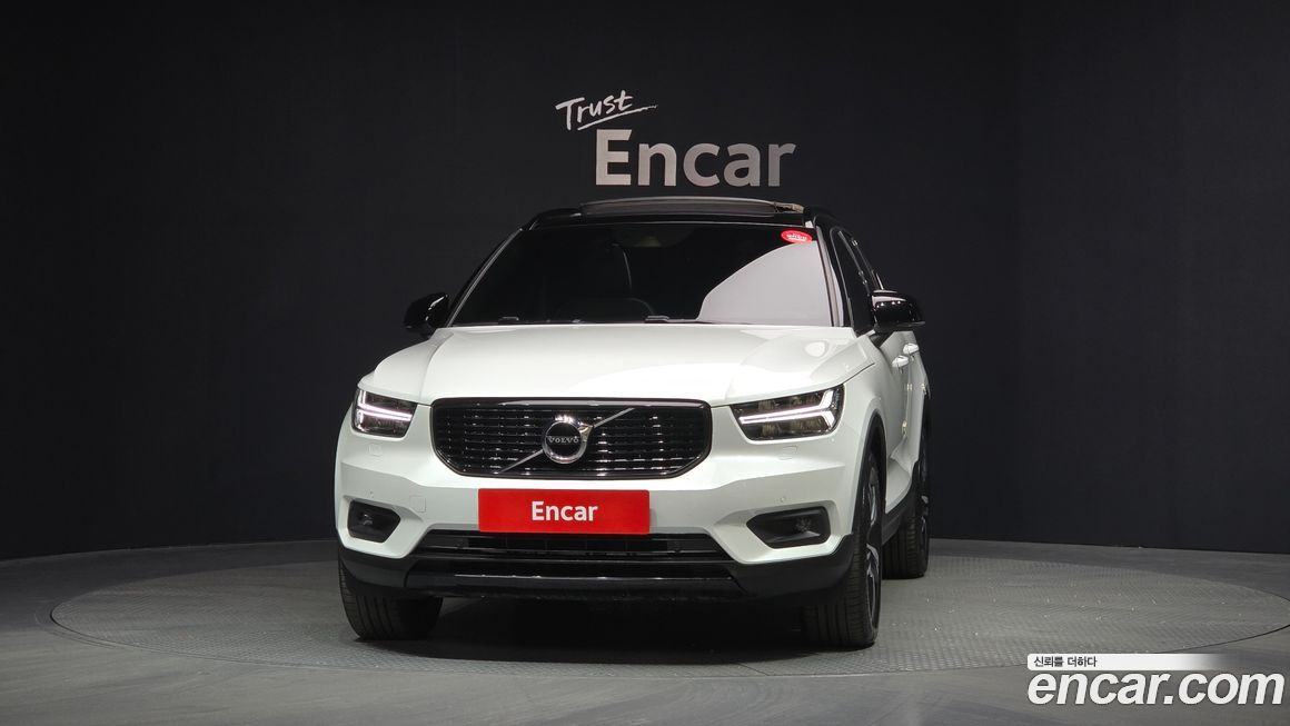 Volvo XC40 2021