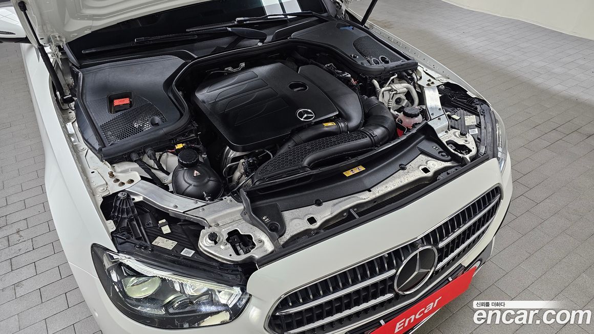 Mercedes-Benz E-Class 2021