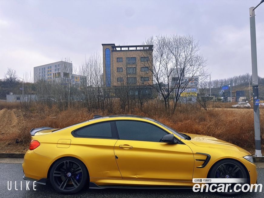 BMW M4 2015