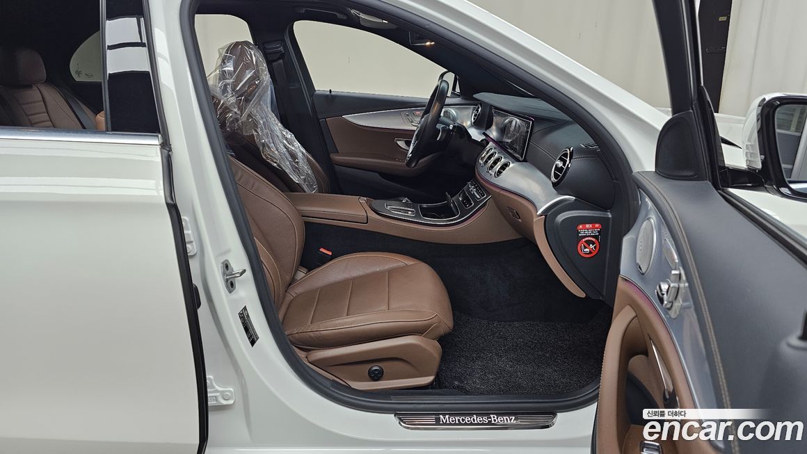 Mercedes-Benz E-Class 2021