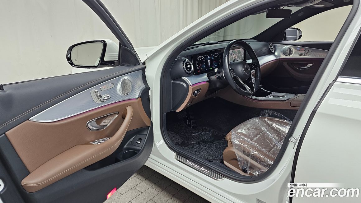 Mercedes-Benz E-Class 2021