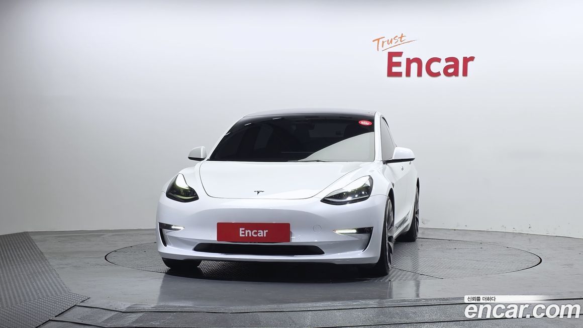 Tesla Model 3 2022