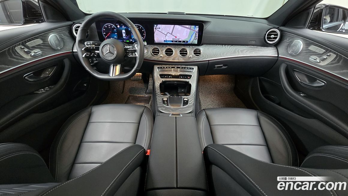Mercedes-Benz E-Class 2021