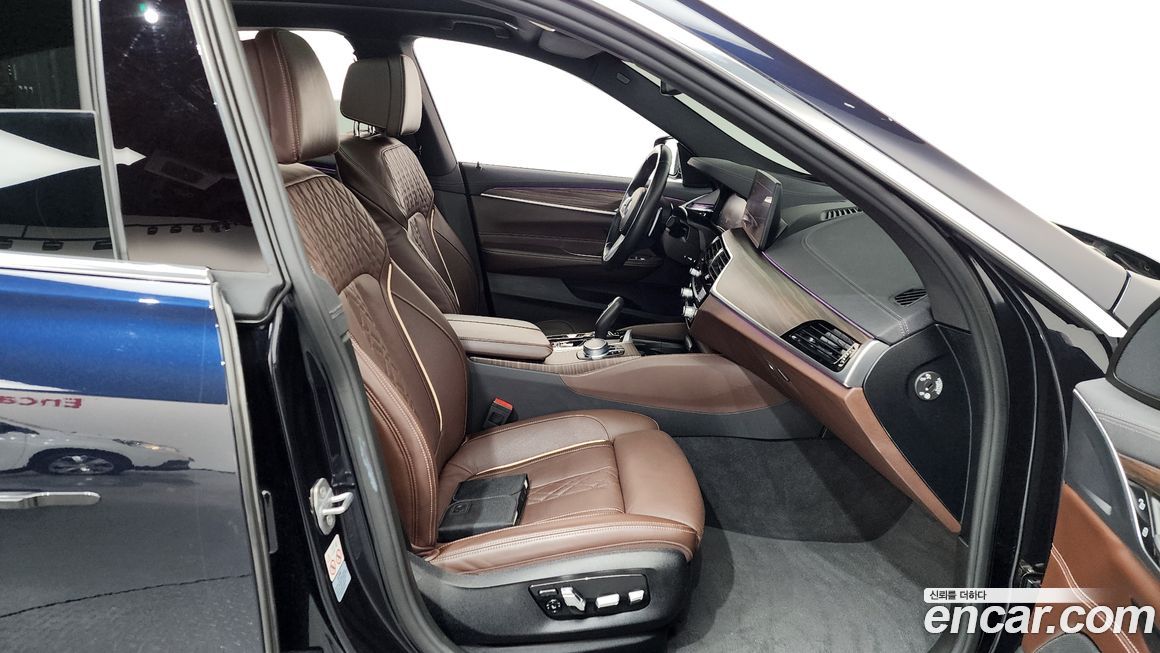 BMW Gran Turismo 2021