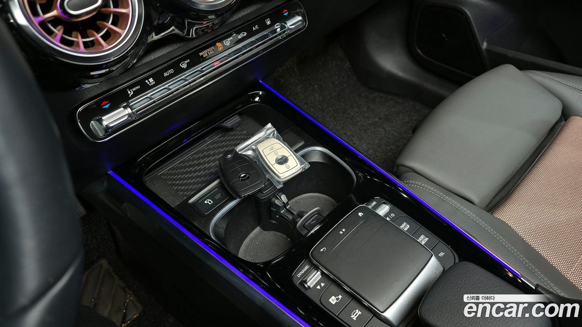 Mercedes-Benz EQB 2024