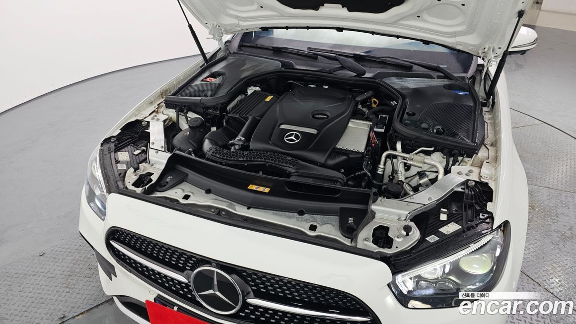 Mercedes-Benz E-Class 2023