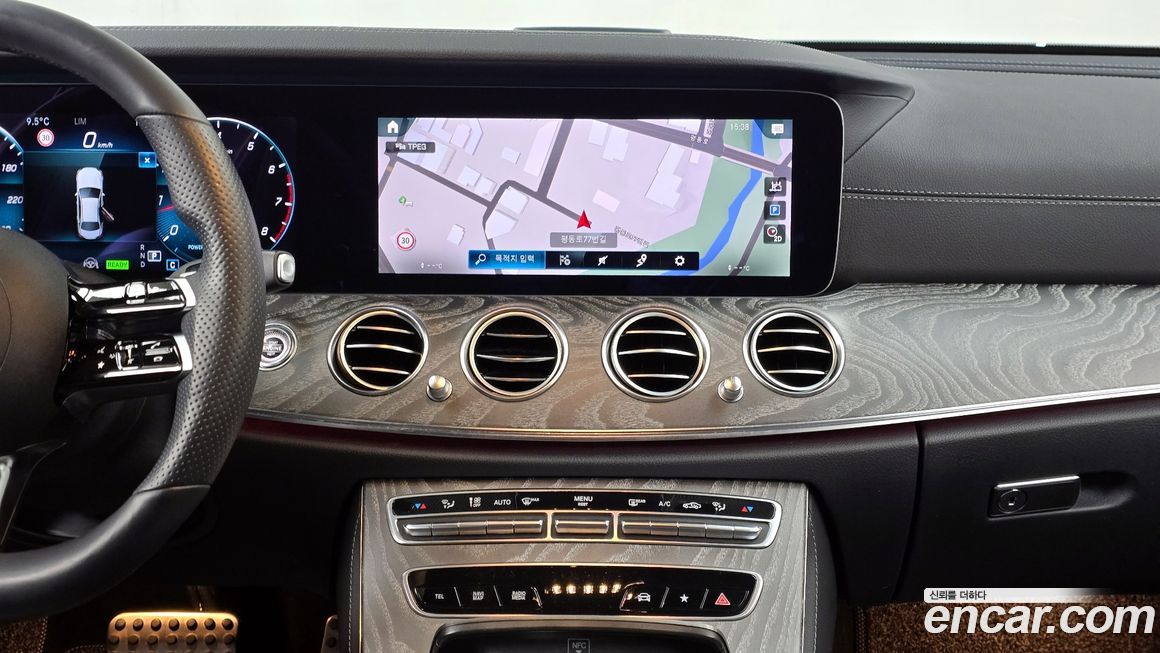 Mercedes-Benz E-Class 2021