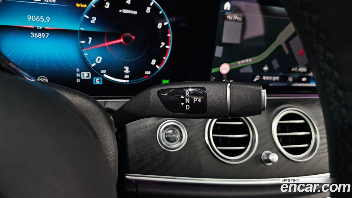 Mercedes-Benz E-Class 2023