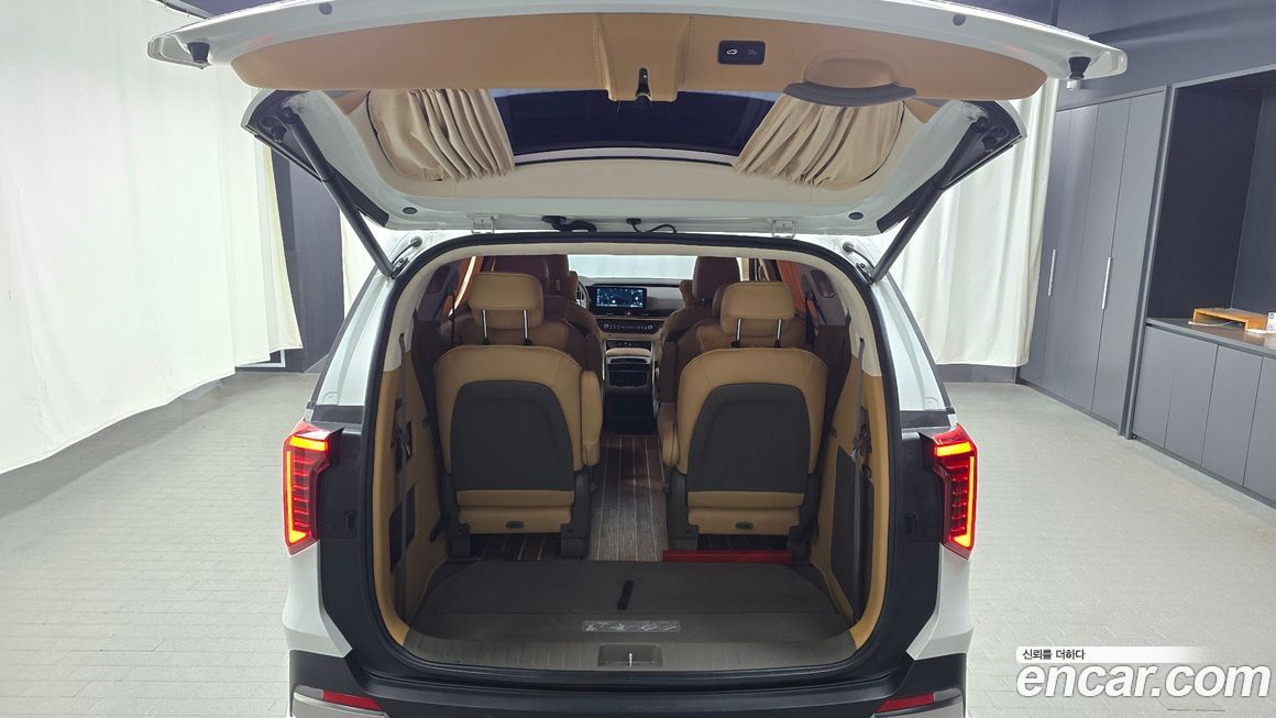Kia Canival 2025